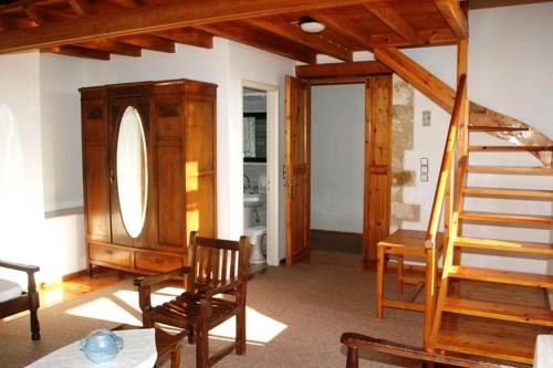 Oasis Guesthouse - image 5