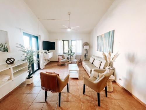 Relaxing Getaway with Beautiful Marina Views in Humacao