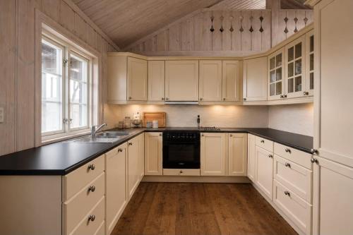 The Cabin by Hallingskarvet in Skoro