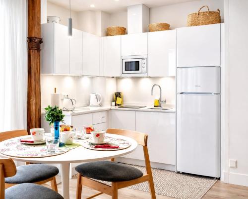 Centro Sevilla elegante Homecenter FB