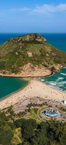 Hospedagem a 3 Minutos da Praia Wi-Fi completo near Bola Oito Snooker Bar