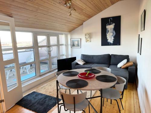 HHH Helsinki Center apartment, Crown of Kruununhaka with astonishing view and sauna 5