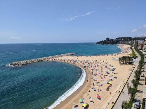 First line, oceanfront in St Antoni de Calonge