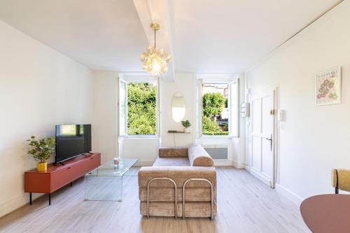 Appartement rive du Gers - Vue et parking - Location saisonnière - Auch