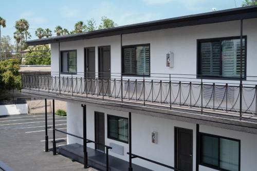 Exterior view, Nox Hotel - Studio City in Universal City