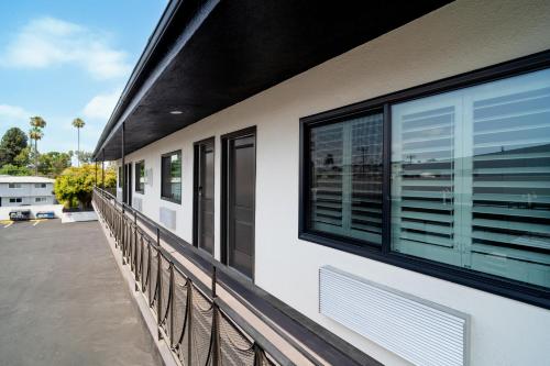 Exterior view, Nox Hotel - Studio City in Universal City