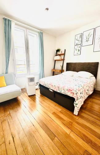 Paris Luxury Studio with portable AC