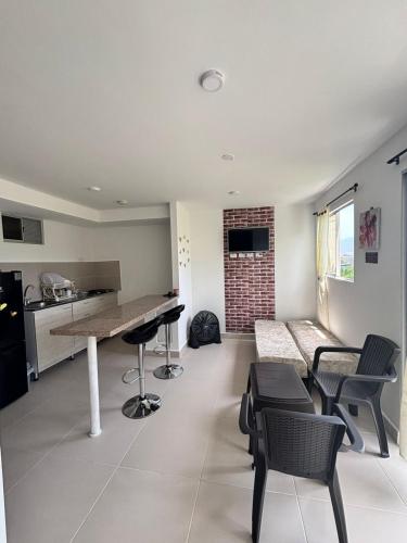 Aparta Hotel Casacrislaye Santa marta - image 4