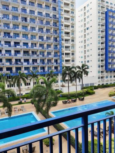 Balcony/terrace, Sea Residences Sunset Point in Manila Bay