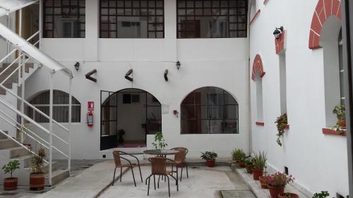 Létesítmények, Heritage Inn in El Giron