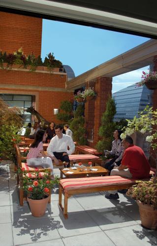 Photo 36 Hotel Giraffe by Library Hotel Collection