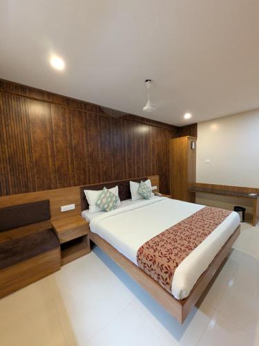Le Royal Suite in Udumalpet
