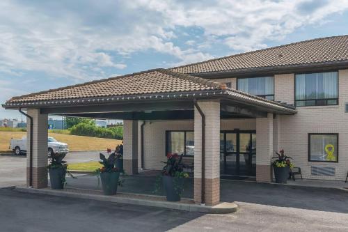 Viesnīcas āriene, Comfort Inn in Quinte West (ON)