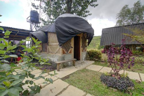 Забавления, Kampoeng Regang By BHATARA in Rancabali
