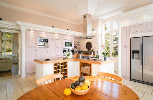 Kitchen, Chateau Lasfargues - Exclusive Fairytale Castle - Pool, Games Room, Lake in Laugnac