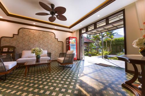 Shared lounge/TV area, Ancient Retreat Hoi An - Riverfront Resort in Cam Chau