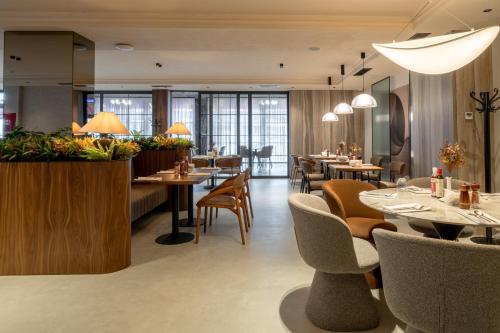 Ресторан, Fly Inn Hotel in Laplje Selo