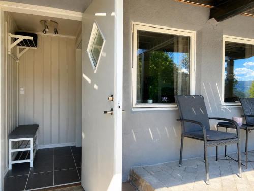 Faciliteiten, Homey apartment near Gol Town Center in Gol