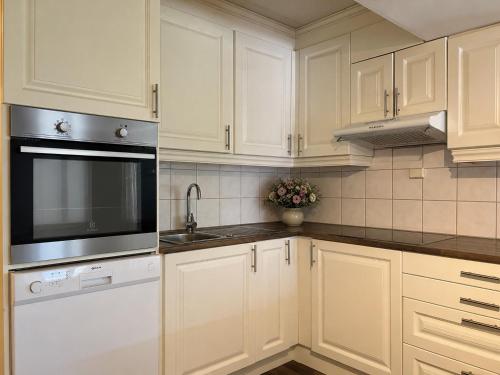keuken, Homey apartment near Gol Town Center in Gol