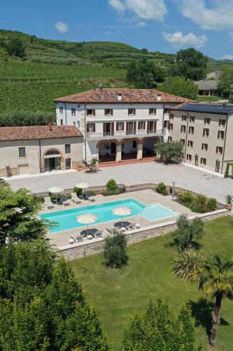 Exterior view of VerdeOlivo 1876 - Apartments & Pool