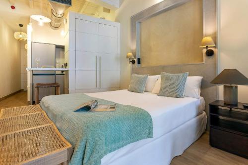 Genteel Home San Francisco Suites, Seville