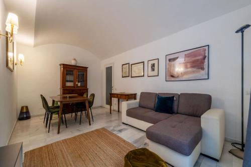 GuestHost - Porta Latina Cozy Apartment