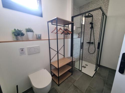 les rubys chambre familiale piscine chauffée en sus (les rubys chambre familiale piscine chauffee en sus) in La Chevillotte