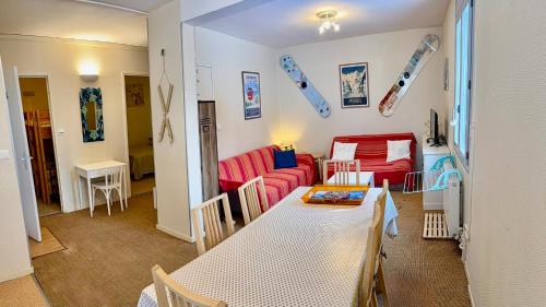 T3 Gourette 6-8 pers 2 étoiles - 42m2 - 2 vraies chambres - Location saisonnière - Eaux-Bonnes