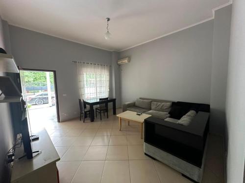 Alexa Beach Apartment in Velipoje