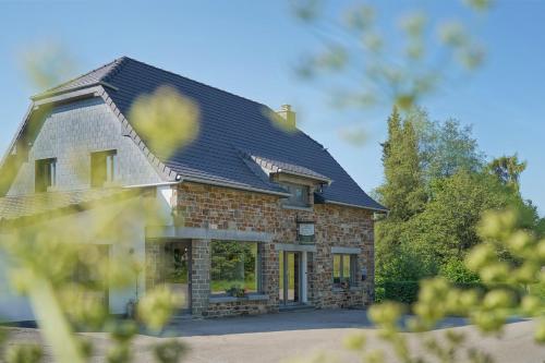 Unterkunft von außen, Le Bonheur de la Cascade 24 pers - Malmedy, wellness, jardin, confort in Malmedy