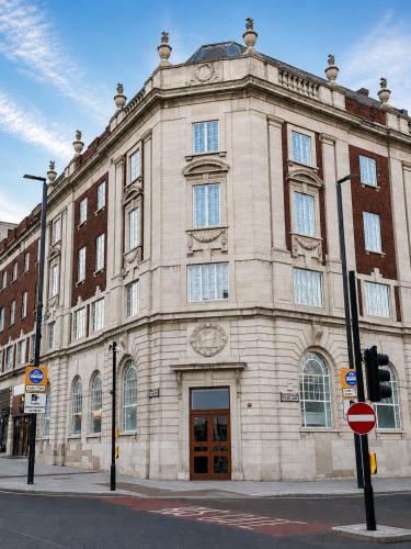 The Old Bank, The Headrow