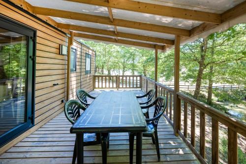 3 bedrooms, 4 beds