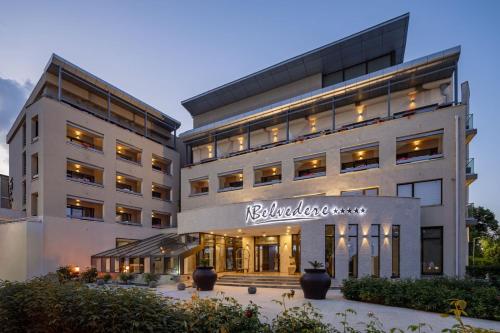 New Belvedere - Hôtel - Mangalia