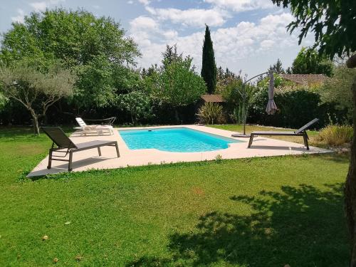 Belle villa avec piscine - Location, gîte - Pernes-les-Fontaines