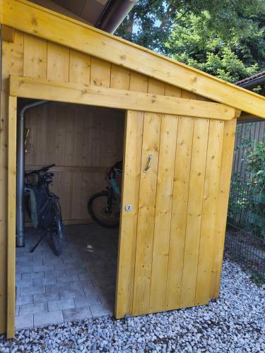Ferienwohnung Buchwald mit schöner Holzterrasse in Übersee, Deutschland