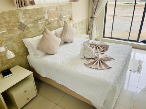 Skylodge Kadoma in กาโดมา