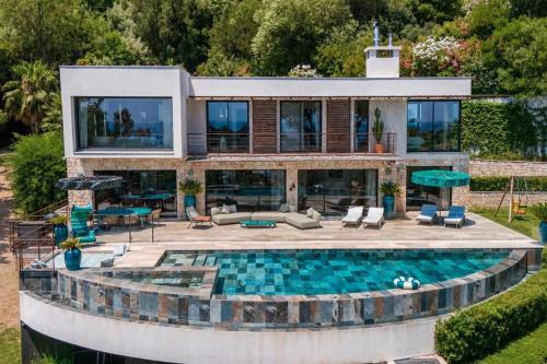 REF 2198 - Super Cannes - Luxueuse villa vue mer à louer