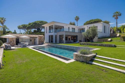 REF 2199 - Super Cannes - Luxueuse villa vue mer à louer