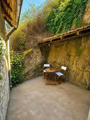 Maison de village tout confort avec terrasse in Šambon Sur Vojēza