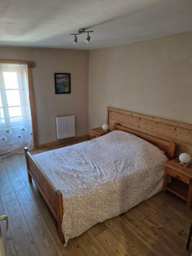 Maison de village tout confort avec terrasse in Šambon Sur Vojēza