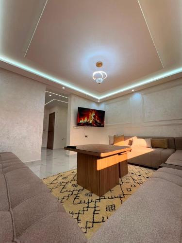 Luxury apartement next to souk in 암세르나트