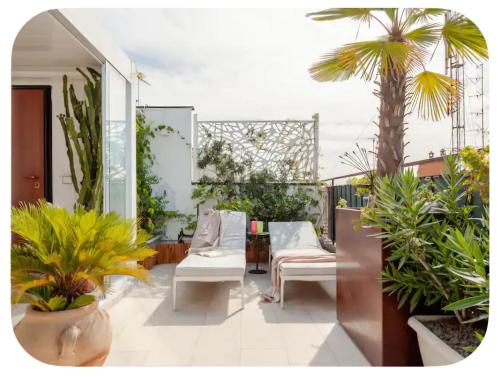 Navigli-Bocconi roof terrace apartment