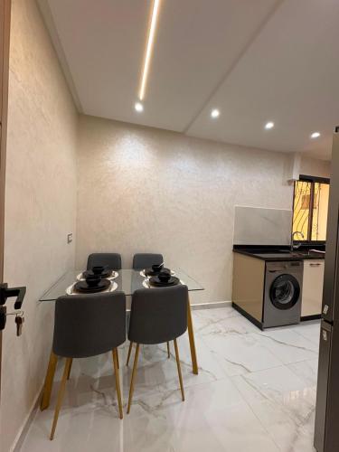 Luxury apartement next to souk in 암세르나트