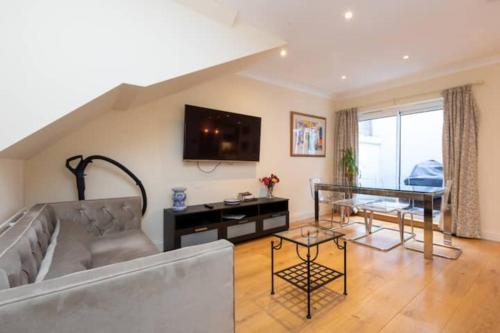Modern and Bright 3 Bedroom House in Paddington, Londres