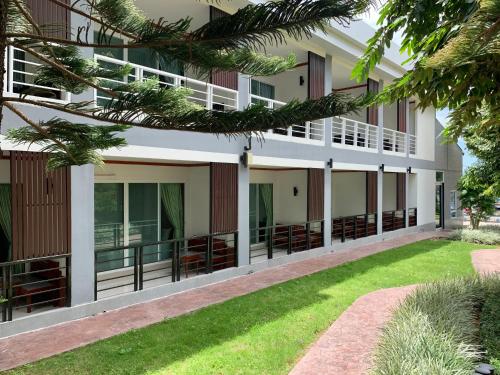 Exterior view, Breezehill Khao Kho Hotel in Khao Kho