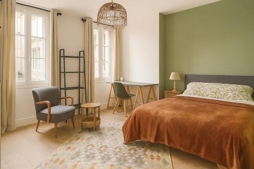 Cosy spacious apartment with AC