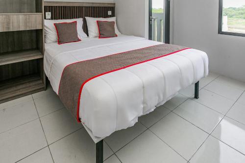 Hotel Apertment Riverdale 6 Hour Stay - Tap to explore photos
