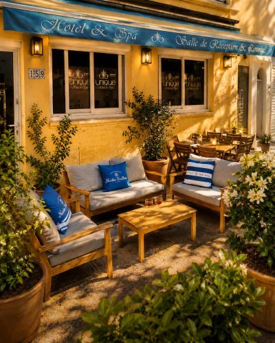 Unique Hôtel & Résidence in Saint-Raphael