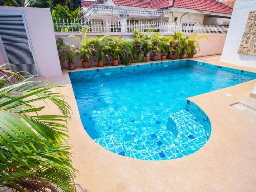 Naklua Pool Villa by Pattaya Sunny Rentals photo 3