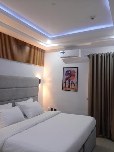 Royal vantage hotel and suites  in Port Harcourt